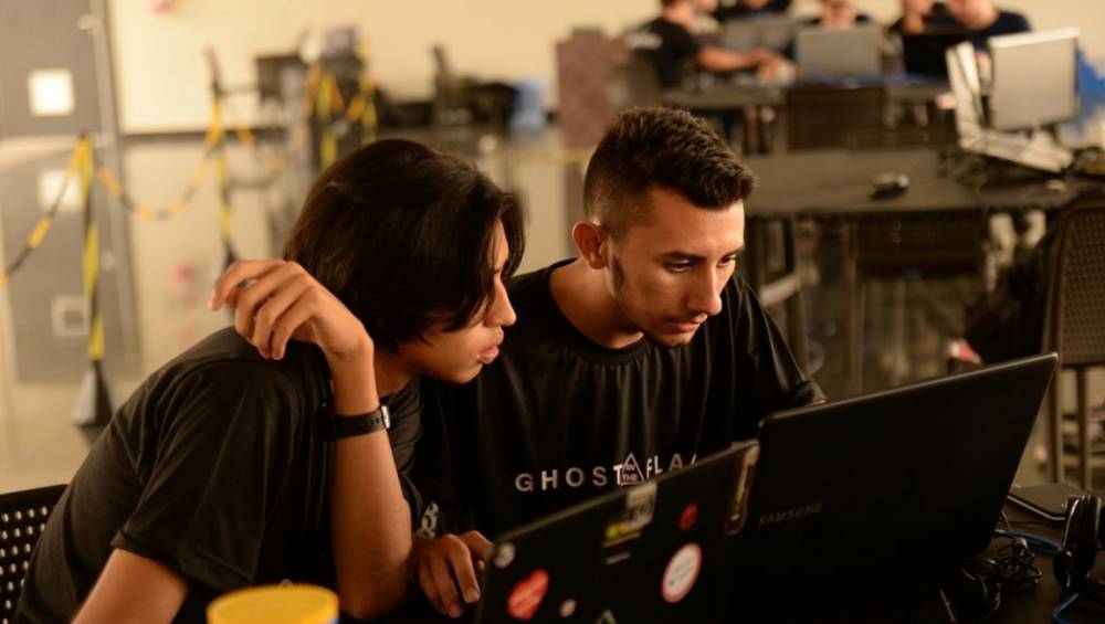 Competição de hacker do SENAI reuniu estudantes de TI