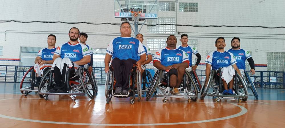 Atletas de basquete em cadeiras de rodas participam de torneio em Portugal